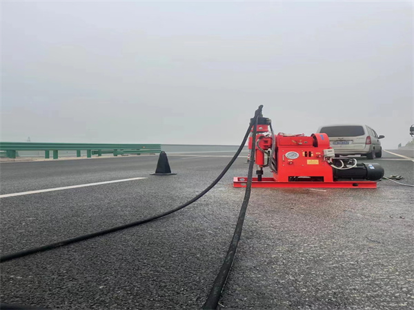 石林马路路基路面开裂下沉注浆加固灌浆