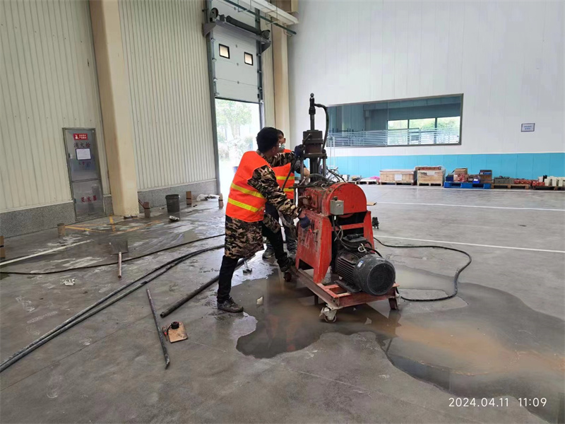 石林厂房地面下沉塌陷注浆加固施工